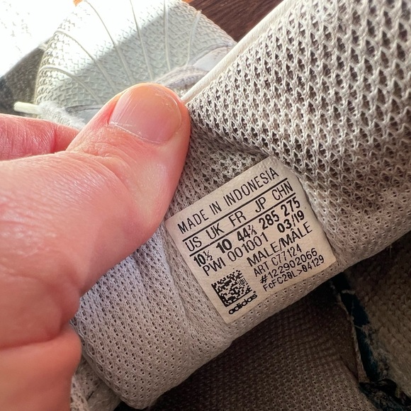 2 pairs!  Adidas Samba & Addidas superstars - Picture 11 of 12